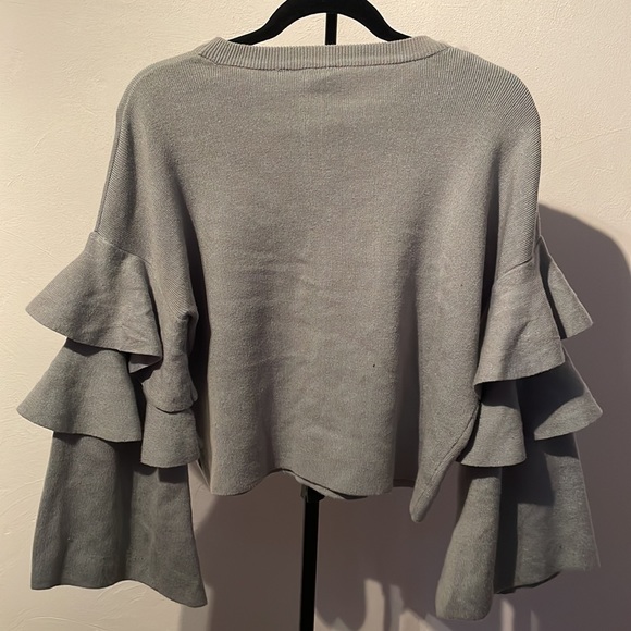 Sage green sweater with tiered bell sleeves - Picture 3 of 3